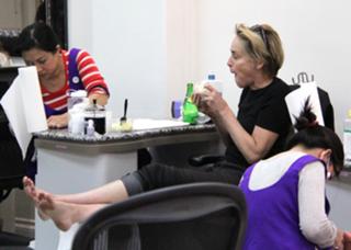 Sharon Stone feet photo thumbnail