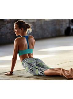 Josephine Skriver feet photo thumbnail