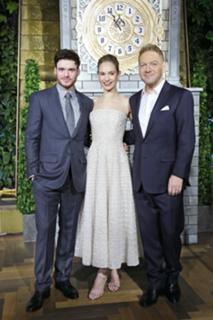Lily James feet photo thumbnail