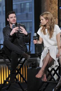 Lily James feet photo thumbnail