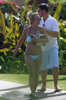 Britney Spears feet photo thumbnail