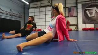Paige VanZant feet photo thumbnail