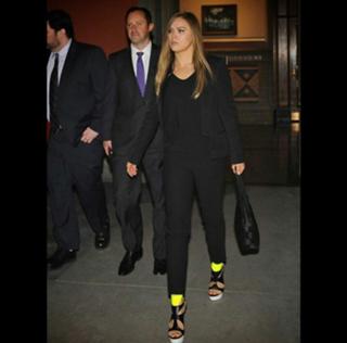 Ronda Rousey feet photo thumbnail