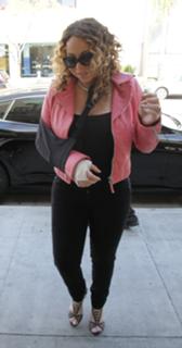 Mariah Carey feet photo thumbnail
