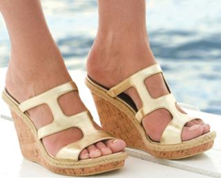 Paige Butcher feet photo thumbnail