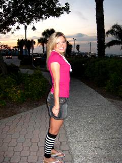 Justine Ezarik feet photo 3