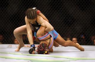 Joanna Jedrzejczyk feet photo thumbnail