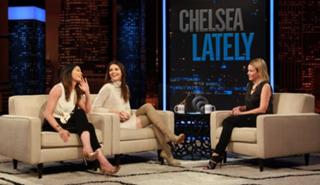 Chelsea Handler feet photo thumbnail