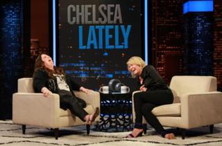 Chelsea Handler feet photo thumbnail