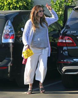 Jessica Biel feet photo thumbnail
