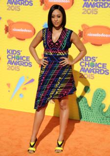Tia Mowry feet photo thumbnail