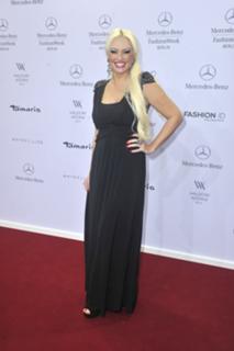 Daniela Katzenberger feet photo thumbnail
