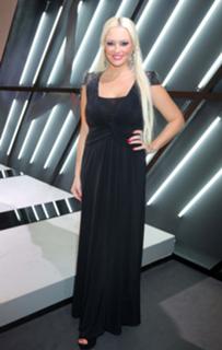 Daniela Katzenberger feet photo thumbnail