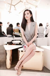Mi Yang feet photo thumbnail