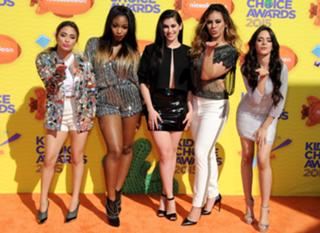 Camila Cabello feet photo thumbnail