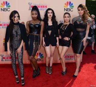Camila Cabello feet photo thumbnail