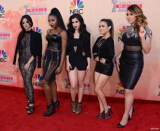 Camila Cabello feet photo thumbnail