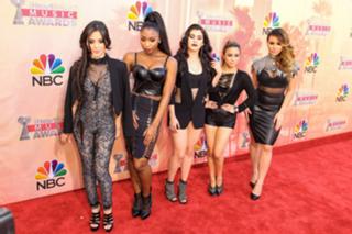 Camila Cabello feet photo thumbnail