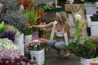 Kimberley Garner feet photo thumbnail
