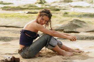 Evangeline Lilly feet photo thumbnail