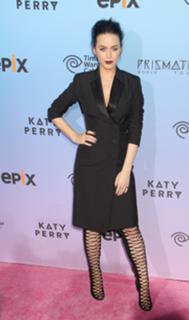 Katy Perry feet photo thumbnail