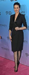 Katy Perry feet photo thumbnail
