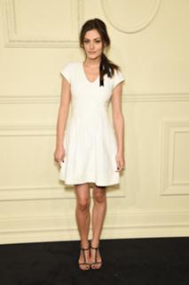 Phoebe Tonkin feet photo thumbnail