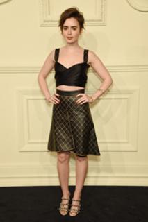 Lily Collins feet photo thumbnail