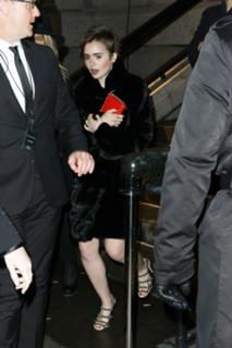 Lily Collins feet photo thumbnail