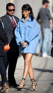 Rihanna feet photo thumbnail