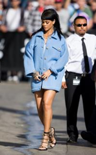 Rihanna feet photo thumbnail