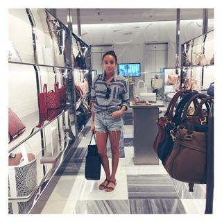 Ashley Madekwe feet photo thumbnail