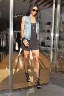 Ciara feet photo thumbnail