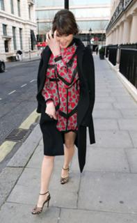 Gemma Arterton feet photo thumbnail