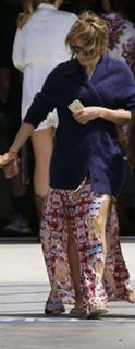 Jennifer Lopez feet photo thumbnail