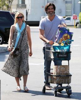 Amy Smart feet photo thumbnail