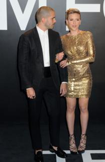 Scarlett Johansson feet photo thumbnail