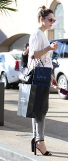 Katharine McPhee feet photo thumbnail
