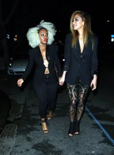 Nicole Scherzinger feet photo thumbnail