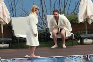 Michelle Hunziker feet photo thumbnail