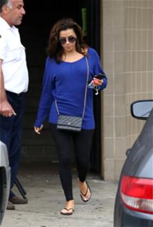 Eva Longoria feet photo thumbnail