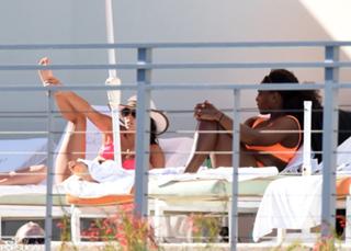 Serena Williams feet photo thumbnail