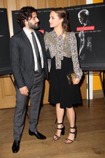 Alicia Vikander feet photo thumbnail