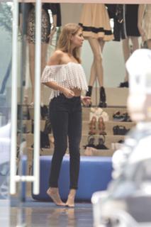 Millie Mackintosh feet photo thumbnail