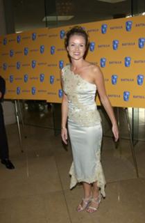 Amanda Holden feet photo thumbnail