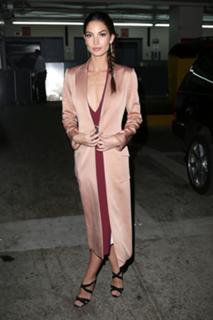 Lily Aldridge feet photo thumbnail
