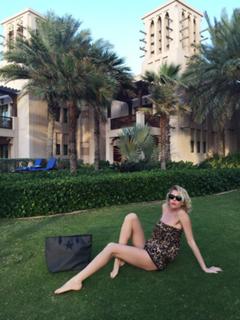 Alessia Marcuzzi feet photo thumbnail