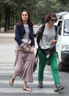 Leighton Meester feet photo thumbnail