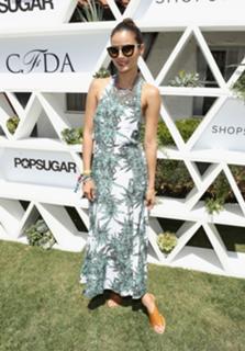 Jamie Chung feet photo thumbnail