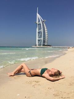 Alessia Marcuzzi feet photo thumbnail